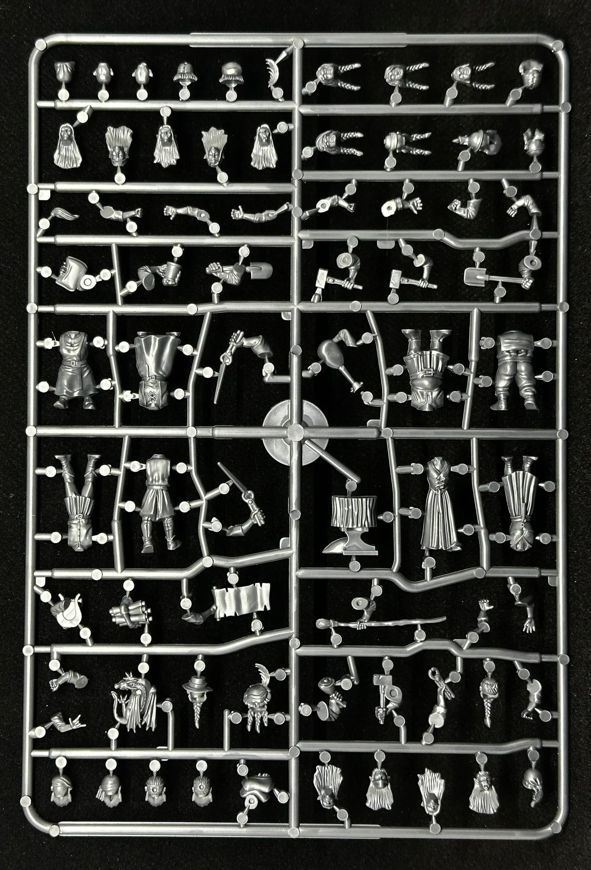 Classic Fantasy - Villagers: Elves and Dwarves